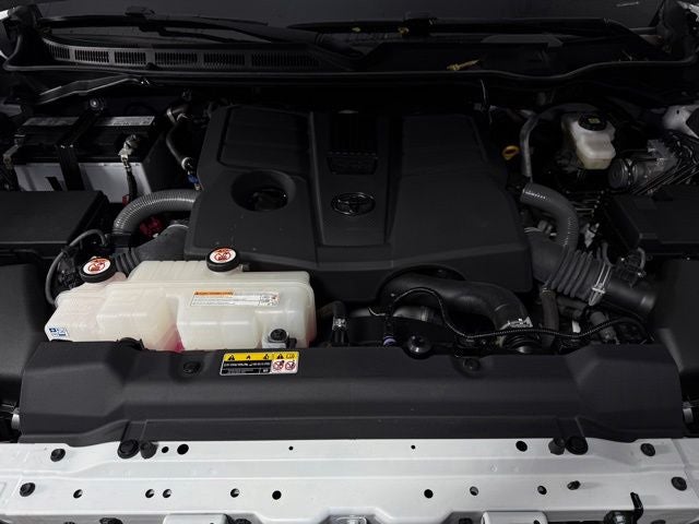 2024 Toyota Tundra SR5 4D CrewMax