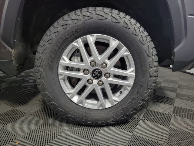 2023 Toyota Tundra SR5 4D CrewMax