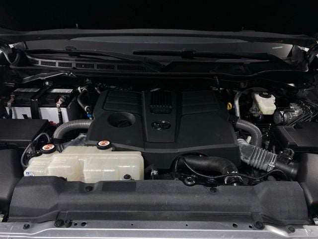 2022 Toyota Tundra SR5 4D CrewMax