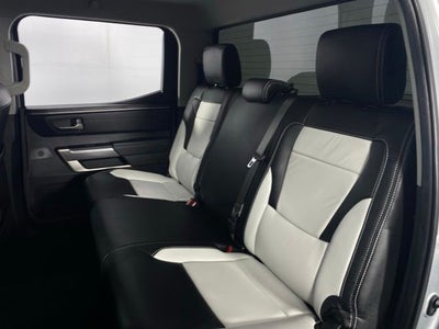 2022 Toyota Tundra SR5 4D CrewMax