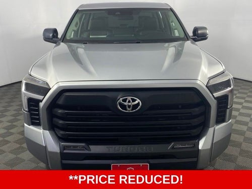 2022 Toyota Tundra SR5 4D CrewMax