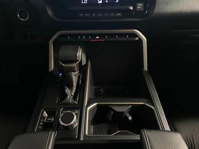 2022 Toyota Tundra SR5 4D CrewMax