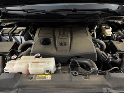 2023 Toyota Tundra SR5 4D CrewMax