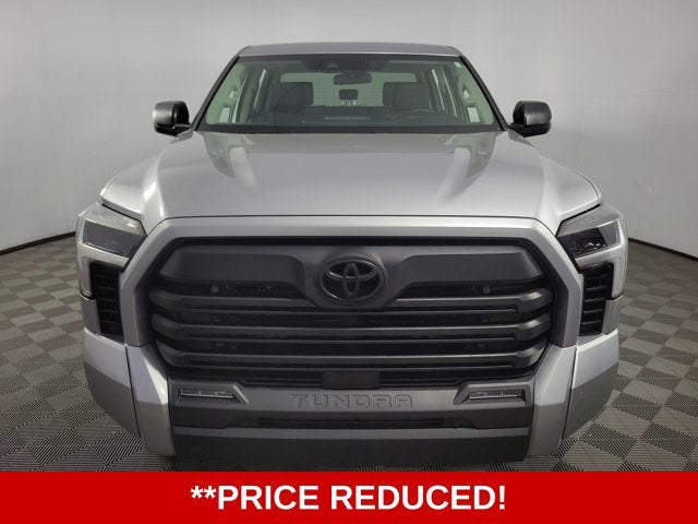 2022 Toyota Tundra SR5 4D CrewMax