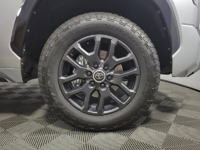 2024 Toyota Tundra Hybrid Platinum 4D Crew Cab