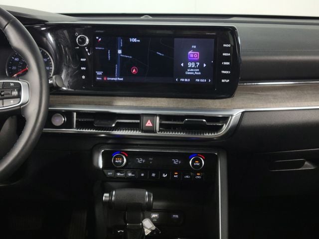 2022 Kia K5 EX 4D Sedan