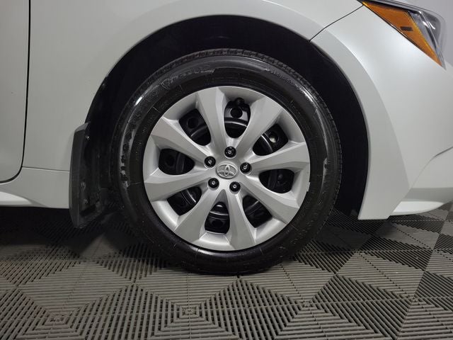 2026 Toyota Corolla LE 4D Sedan