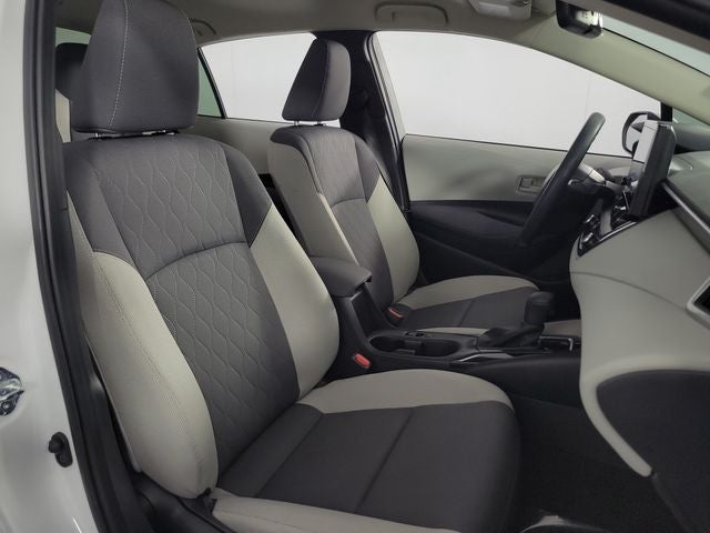 2025 Toyota Corolla LE 4D Sedan