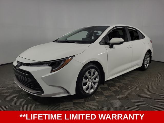 2025 Toyota Corolla LE 4D Sedan