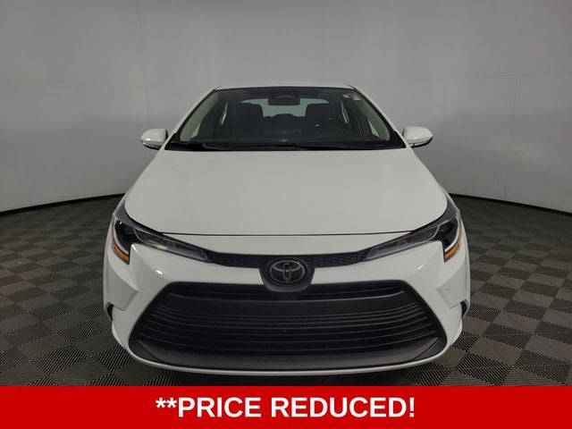2025 Toyota Corolla LE 4D Sedan