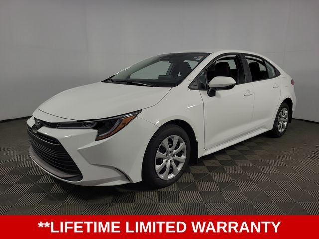 2025 Toyota Corolla LE 4D Sedan