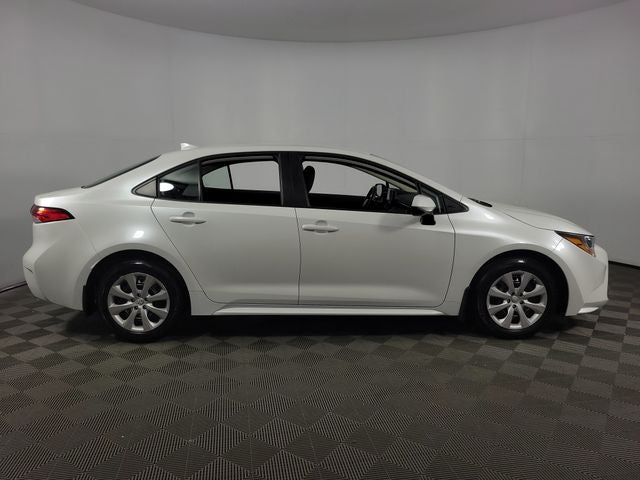 2026 Toyota Corolla LE 4D Sedan