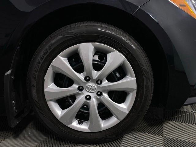 2025 Toyota Corolla LE 4D Sedan