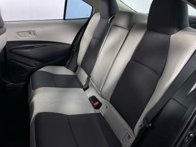 2025 Toyota Corolla LE 4D Sedan