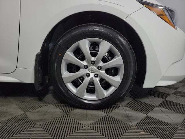 2026 Toyota Corolla LE 4D Sedan