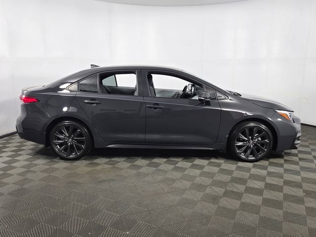 2025 Toyota Corolla SE 4D Sedan