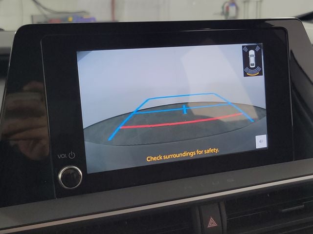 2025 Toyota Prius LE 5D Hatchback