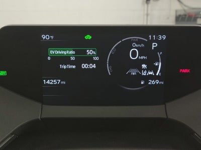 2025 Toyota Prius LE 5D Hatchback