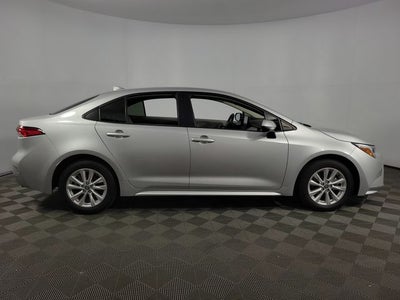 2025 Toyota Corolla Hybrid LE 4D Sedan