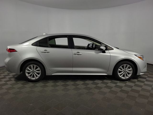 2025 Toyota Corolla Hybrid LE 4D Sedan