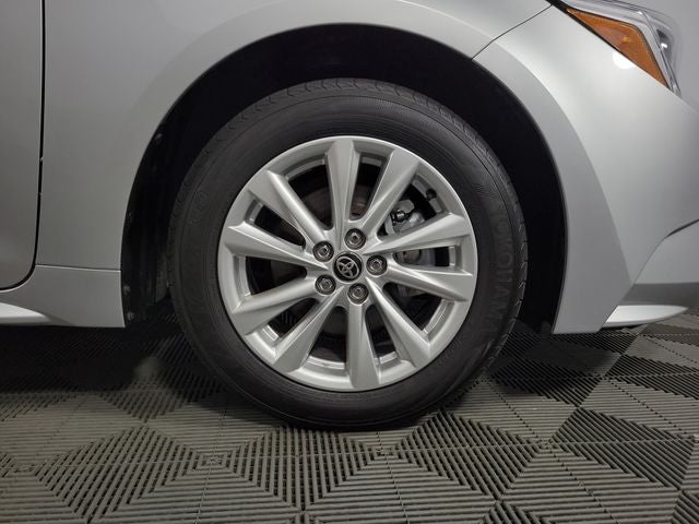 2025 Toyota Corolla Hybrid LE 4D Sedan