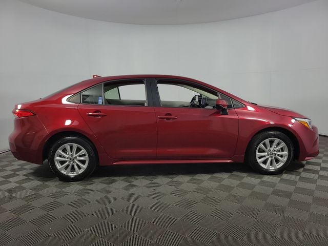 2025 Toyota Corolla Hybrid LE 4D Sedan