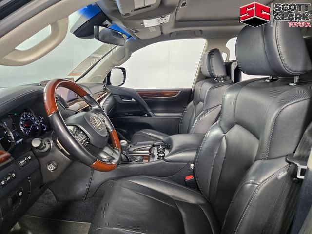 2016 Lexus LX 570 4D Sport Utility