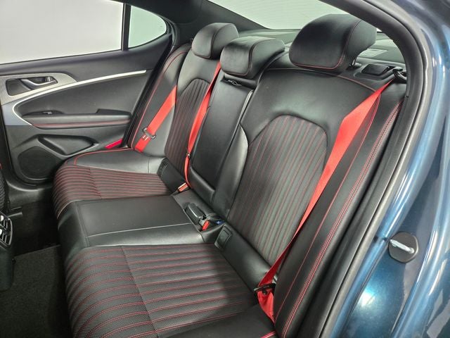 2023 Genesis G70 2.0T 4D Sedan