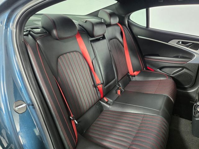 2023 Genesis G70 2.0T 4D Sedan