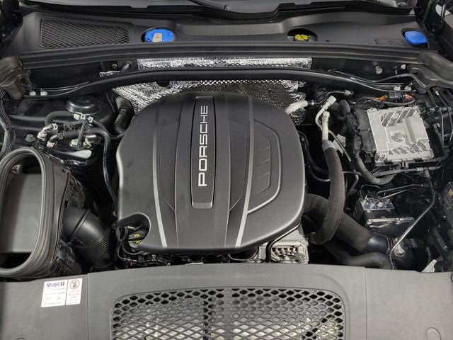 2021 Porsche Macan Base 4D Sport Utility