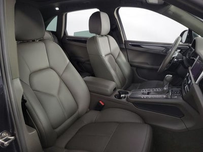 2021 Porsche Macan Base 4D Sport Utility