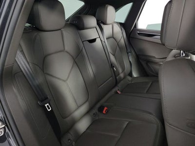 2021 Porsche Macan Base 4D Sport Utility