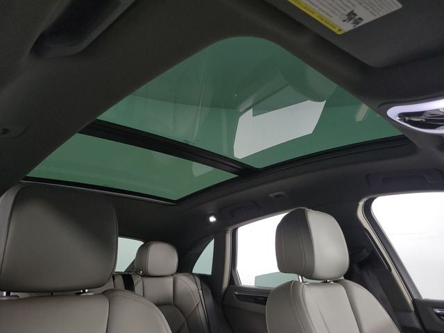 2021 Porsche Macan Base 4D Sport Utility
