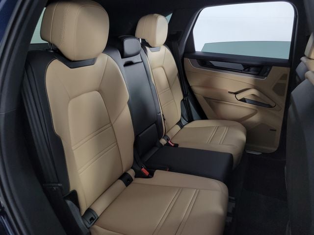 2025 Porsche Cayenne Base 4D Sport Utility
