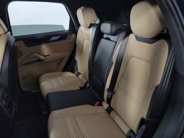 2025 Porsche Cayenne Base 4D Sport Utility