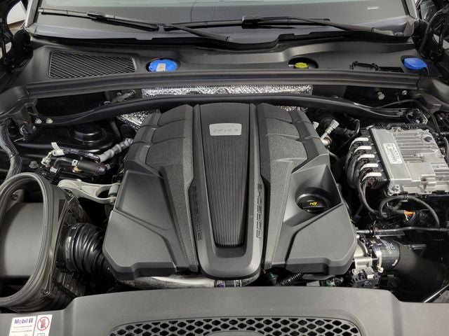2024 Porsche Macan S 4D Sport Utility