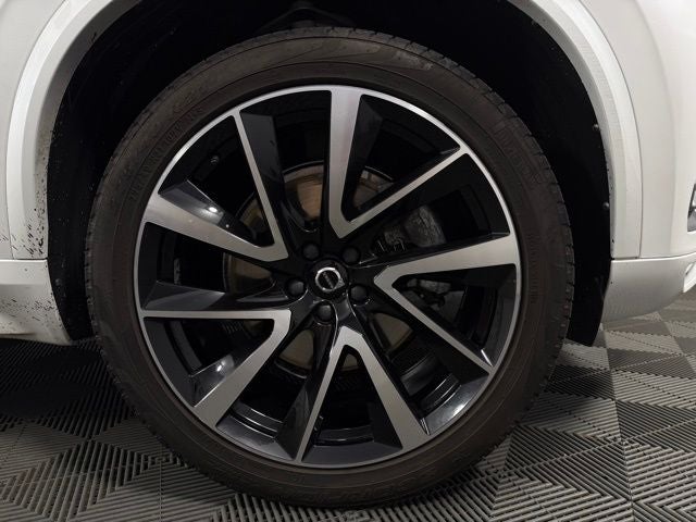 2021 Volvo XC90 T6 Momentum 4D Sport Utility