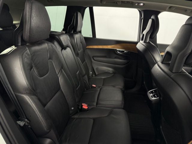 2021 Volvo XC90 T6 Momentum 4D Sport Utility