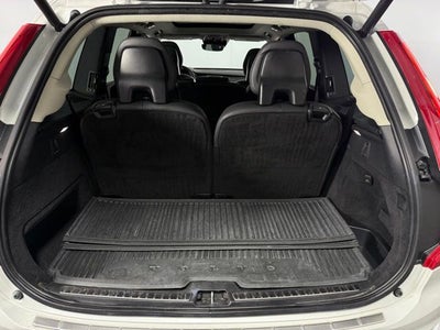 2021 Volvo XC90 T6 Momentum 4D Sport Utility