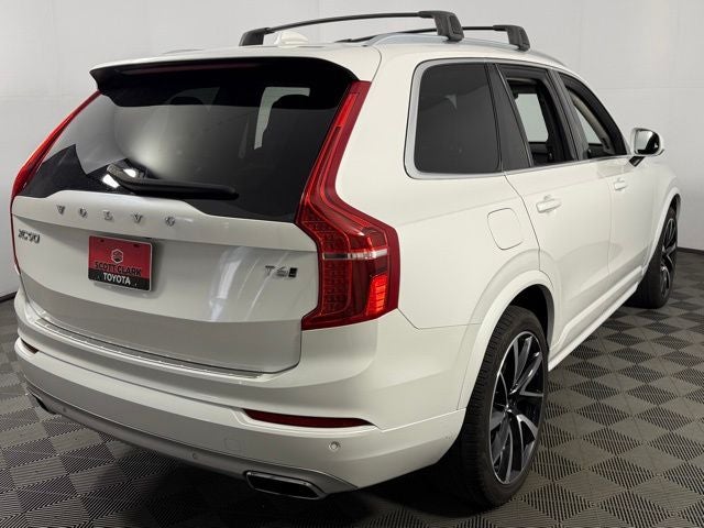 2021 Volvo XC90 T6 Momentum 4D Sport Utility