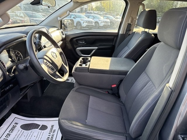 2021 Nissan Titan SV