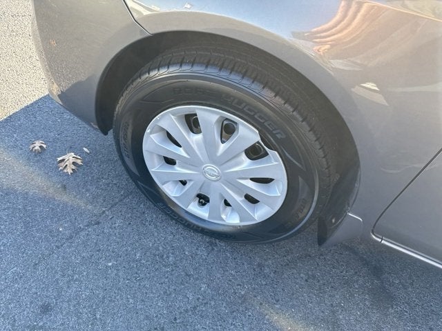 2012 Nissan Versa SV