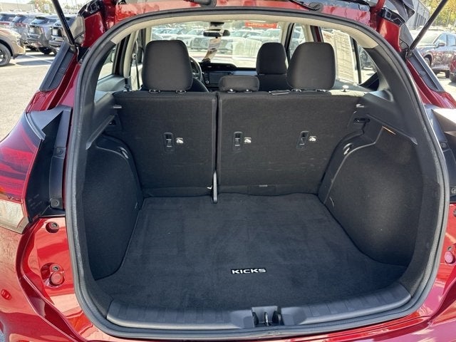 2022 Nissan Kicks SV