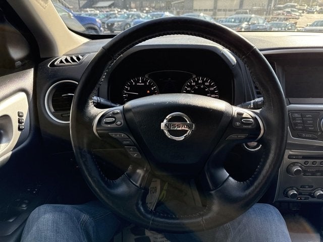 2019 Nissan Pathfinder SL