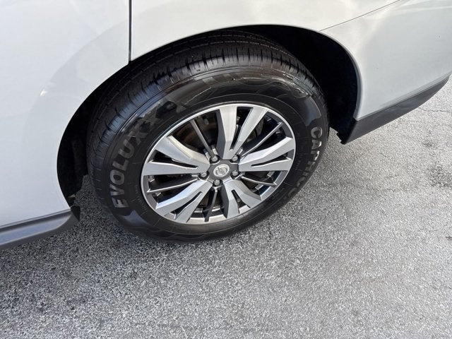 2019 Nissan Pathfinder SL