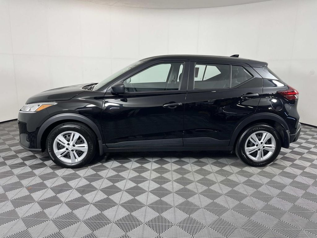 2025 Nissan Kicks Play S