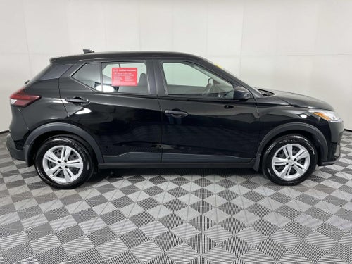 2025 Nissan Kicks Play S