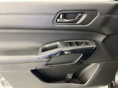 2023 Nissan Pathfinder S