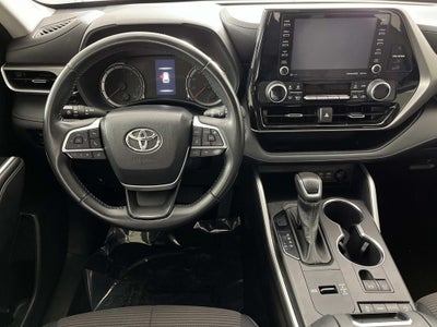 2022 Toyota Highlander LE