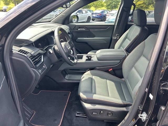 2024 GMC Acadia AT4